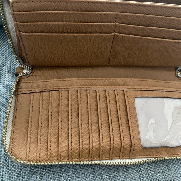 Michael kors logo wallet - Picture 5 of 6